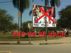 cartel de campaña oficialista indebido (1)