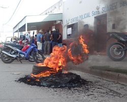 Protesta policial en Orán
