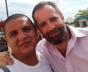 Ariel Barrios con el Cura Molina, titular del Organismo Nacional de lucha contra las adicciones SEDRONAR